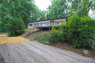 522 Mill St, New Stanton, PA 15672