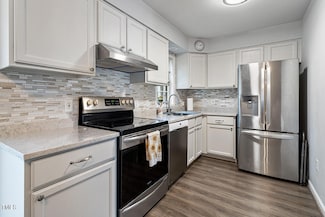 101 Licorice Dr, Apex, NC 27502