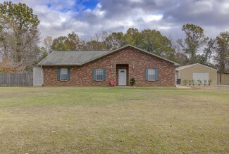 1476 Boy Scout Rd, Vicksburg, MS 39183