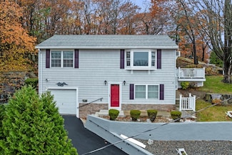 27 Bradford Terrace, Lynn, MA 01905