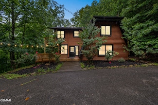 459 Sugar Mountain Way, Pigeon Forge, TN 37863