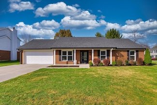 212 Gray Hawk Ct, Versailles, KY 40383