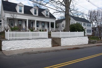 34 Government St, Kittery, ME 03904