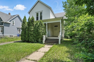870 Clark St, Saint Paul, MN 55130