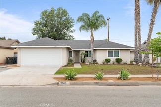 5561 Spa Dr, Huntington Beach, CA 92647