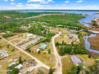 404 Hickory Bluff Cir, Southport, FL 32409