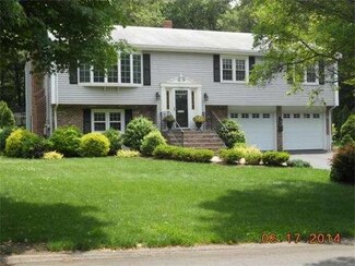16 Harvest Ln, Hingham, MA 02043