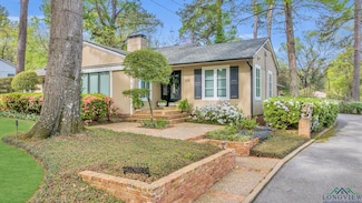 1215 Hillcrest Dr, Longview, TX 75601