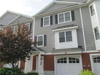 1975 Middlesex St Unit 32, Lowell, MA 01851