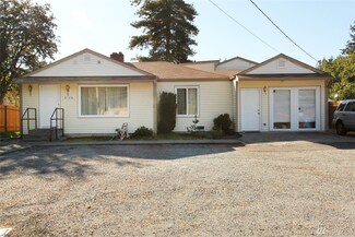 8120 Canyon Rd E, Puyallup, WA 98371