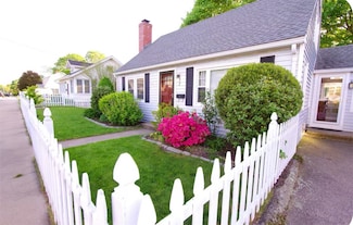 7 Westminster St, Westerly, RI 02891