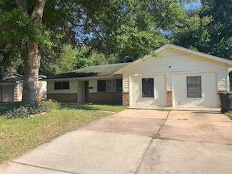 5203 Kelling St, Houston, TX 77045