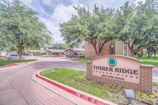 5102 80th St Unit 215, Lubbock, TX 79424