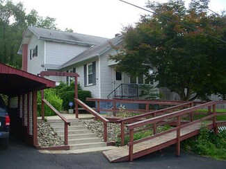 106 Gibson Dr, Elizabeth, PA 15037