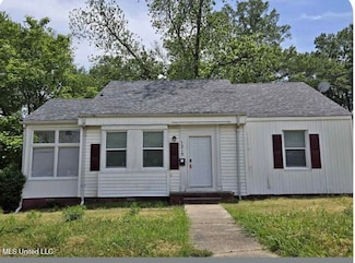 1215 Lawnview Place, Jackson, MS 39203