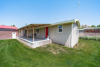 769 W 200 Rd N, Blackfoot, ID 83221