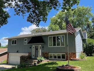 3002 7th Ave NW, Rochester, MN 55901