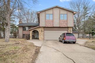 2912 80th Cir N, Brooklyn Park, MN 55444