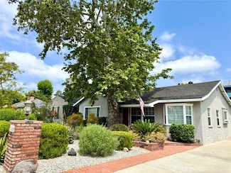 11559 Blix St, North Hollywood, CA 91602