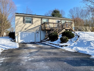 10 Jennifer Ln, Apalachin, NY 13732