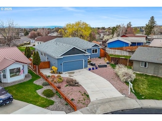855 NW Maple Ln, Redmond, OR 97756