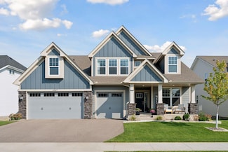 6367 Apple Ct, Inver Grove Heights, MN 55077