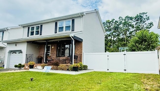 22 Ned Ct, Sewaren, NJ 07077