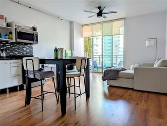 690 SW 1st Ct Unit 1423, Miami, FL 33130