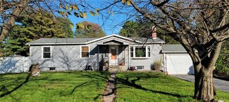 425 S 9th St, Lehighton, PA 18235