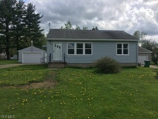 2173 Clearview Ave NW, Warren, OH 44483