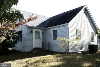 20 W Laurel Rd, Stratford, NJ 08084