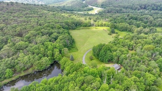 34 Hide Away Ln, Bloomingburg, NY 12721