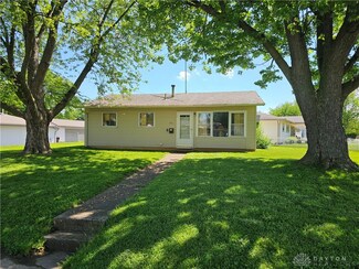 343 Sheelin Rd, Xenia, OH 45385