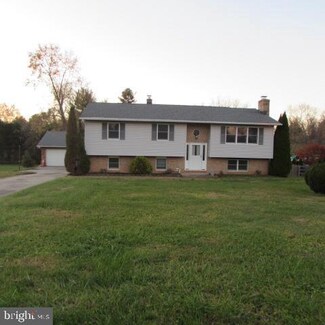 2708 Hunting Ridge Ct, Baldwin, MD 21013