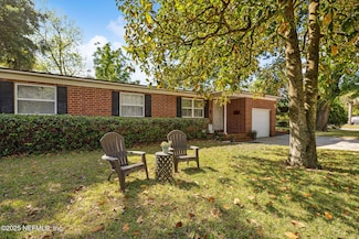 6206 Pine Cove Ln, Jacksonville, FL 32211