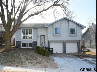 8035 Bauman Ave, Omaha, NE 68122