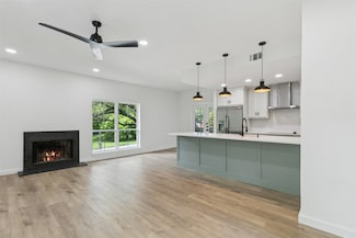 8601 Park Ln Unit 121A, Dallas, TX 75231