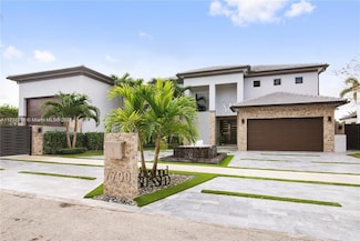 7700 NW 163rd St, Hialeah, FL 33016