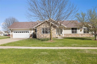 2011 3rd Ave SW, Altoona, IA 50009