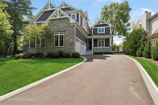 231 Walnut St, Libertyville, IL 60048