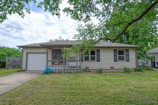 805 N Cockrel Ave, Norman, OK 73071