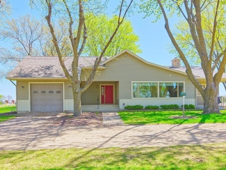 10931 U S 12, Howard Lake, MN 55349