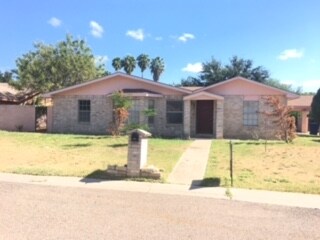 4803 Westside Ln, Laredo, TX 78041