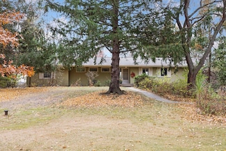 26 Duck Pass Rd, Saint Paul, MN 55127