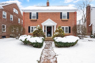 285 S Cassingham Rd, Columbus, OH 43209