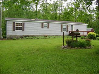 1785 Leach Rd, Linesville, PA 16424