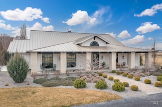 868 Canyon Rim Rd, Twin Falls, ID 83301