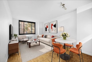 300 Albany St Unit 4A, New York, NY 10280