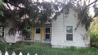 52312 5th St, Fort Klamath, OR 97626