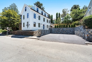 290 Washington St, Marblehead, MA 01945